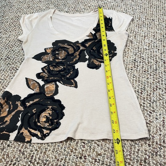 Express Elegant Black and Gold Floral Women's Top with Sequins - Picture 7 of 8
